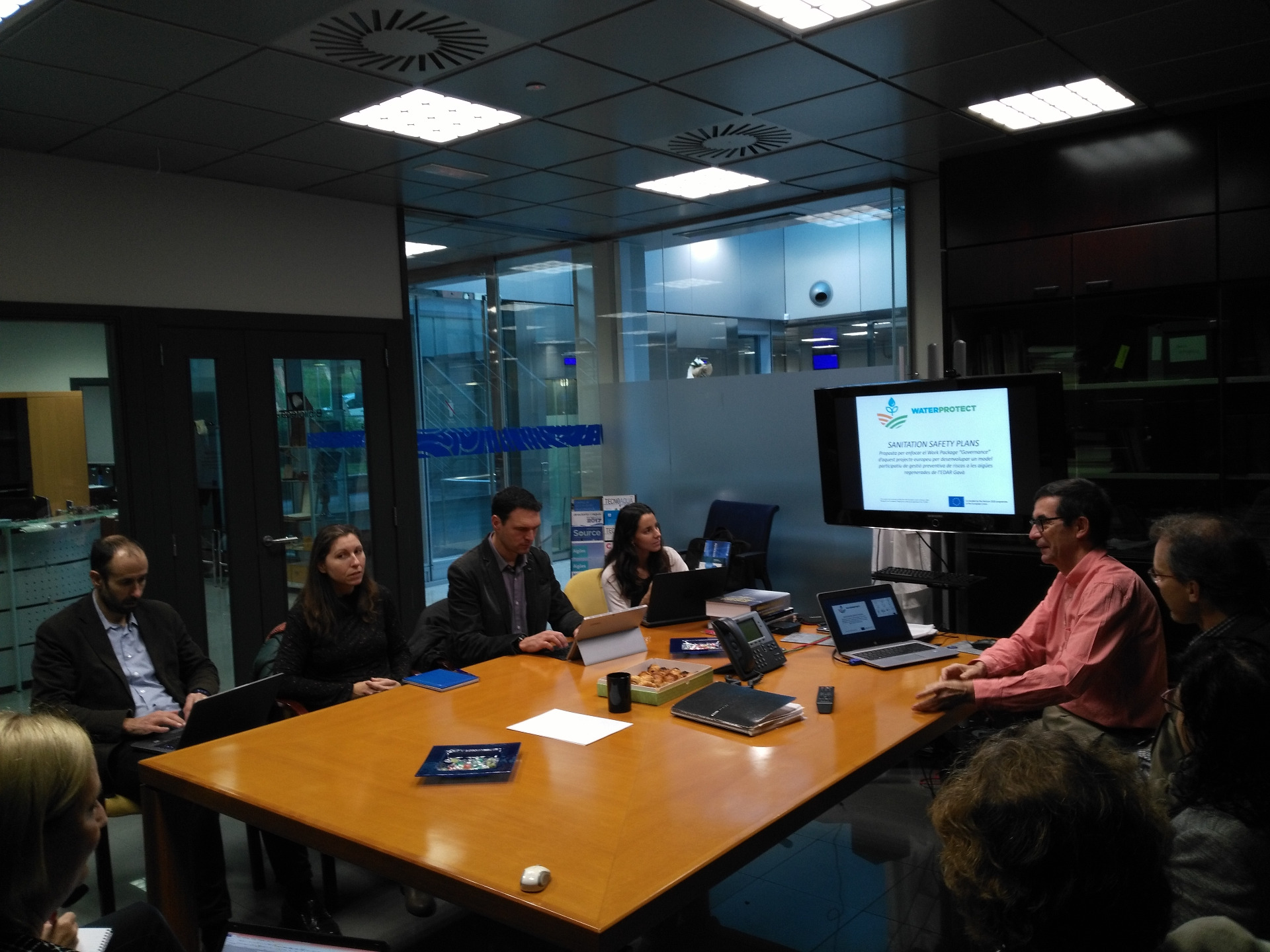 Reunió per desenvolupar un model participatiu de gestió preventiva de riscos a les aigües regeneradas de l'EDAR Gavà- 20/12/18
